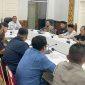 Asisten 1 Sekretariat Daerah Kota Tanjungpinang, Thamrin Dahlan pimpin rapat persiapan penjemputan Jemaah Haji Kota Tanjungpinang Tahun 1445 H / 2024 M di Kantor Wali kota, Rabu (12/6/2024). Foto: Diskominfo Tanjungpinang