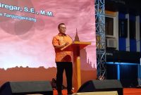 Penjabat (Pj) Walikota Tanjungpinang Andri Rizal Siregar mengikuti malam perayaan Hari Suci Waisak di Jalan Merdeka Tanjungpinang, Jumat (31/5/2024) malam. Foto: Diskominfo Tanjungpinang