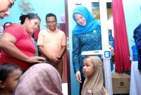 Pemko Tanjungpinang melalui Kadis Kesehatan, Pengendalian Penduduk dan Keluarga Berencana melaunching intervensi serentak pencegahan stunting di Kota Tanjungpinang. Foto: Diskominfo Tanjungpinang