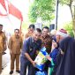 Sebanyak 5.000 Keluarga Penerima Manfaat (KPM) di Kota Tanjungpinang menerima bantuan sosial dari Dinas Sosial Provinsi Kepulauan Riau. Bantuan ini disalurkan untuk mendukung kesejahteraan masyarakat di empat kecamatan di Tanjungpinang. Foto: Diskominfo Tanjungpinang