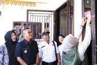 Penjabat (Pj.) Wali Kota Tanjungpinang, Andri Rizal, mengajak masyarakat untuk berperan aktif dalam proses pemuktahiran data penduduk yang sedang berlangsung menjelang Pilkada serentak, 27 November mendatang. Foto: Diskominfo Tanjungpinang