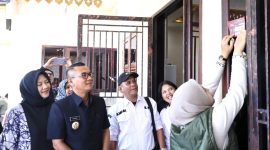 Penjabat (Pj.) Wali Kota Tanjungpinang, Andri Rizal, mengajak masyarakat untuk berperan aktif dalam proses pemuktahiran data penduduk yang sedang berlangsung menjelang Pilkada serentak, 27 November mendatang. Foto: Diskominfo Tanjungpinang