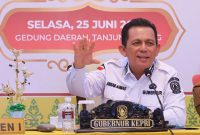Pemerintah Provinsi Kepulauan Riau kembali menggelar Rapat Koordinasi Forum Komunikasi Pimpinan Daerah (Forkopimda) dan Pemerintah Daerah Kabupaten/Kota Se-Provinsi Kepri di Gedung Daerah, Tanjungpinang, Selasa (25/6/2024). Foto: Diskominfo Kepri