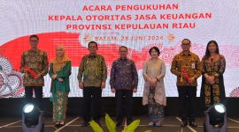 Gubernur Kepulauan Riau H. Ansar Ahmad menghadiri Pengukuhan Kepala Otoritas Jasa Keuangan (OJK) Provinsi Kepulauan Riau. Foto: Diskominfo Kepri