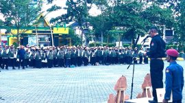Komisi Pemilihan Umum (KPU) Kota Tanjungpinang menggelar apel kesiapan untuk pelaksanaan elektronik Coklit (e-Coklit) bagi Petugas Pemutakhiran Daftar Pemilih (Pantarlih) dalam rangka Pilkada Serentak 2024, di lapangan Pamedan Ahmad Yani, Kota Tanjungpinang, Kepulauan Riau, Senin (24/6/2024). Foto: Diskominfo Tanjungpinang
