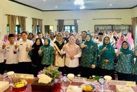 Pembukaan pelatihan Ecoprint, yang digelar Dinas Perpustakaan dan Kearsipan (DPK), di aula kantor Camat Tanjungpinang Timur, Rabu (10/7/2024). Foto: Diskominfo Tanjungpinang