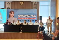 konferensi pers tentang Tolak Politik APBD dan Identitas di Pilkada Batam, di Hotel Aston Pelita, Batam, pada Selasa (16/7/2024). Foto: INIKEPRI.COM