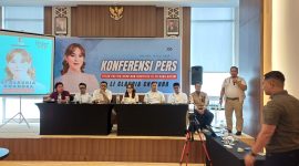 konferensi pers tentang Tolak Politik APBD dan Identitas di Pilkada Batam, di Hotel Aston Pelita, Batam, pada Selasa (16/7/2024). Foto: INIKEPRI.COM