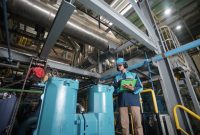 PT PLN Batam bergerak cepat untuk memulihkan gangguan pembangkit listrik yang terjadi di pada Jumat malam (19/7). Foto: PLN Batam untuk INIKEPRI.COM