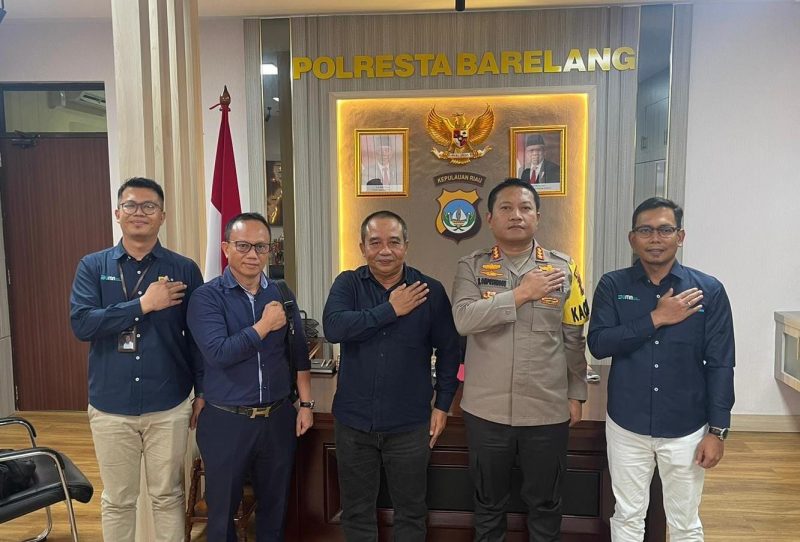Dalam rangka mempererat siraturahmi sekaligus untuk meningkatkan kolaborasi bersama demi memberikan layanan terbaik kepada seluruh masyarakat Batam, PT PLN Batam melakukan kunjungan kepada Polresta Barelang yang disambut langsung oleh Kapolresta Barelang, Kombes Pol H. Ompusunggu, SIK, MSi., pada 16 Juli 2024 lalu. Foto: PLN Batam untuk INIKEPRI.COM