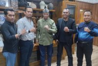 Neko Wesha Paweloy telah resmi ditunjuk sebagai Ketua DPD Grib Jaya Provinsi Kepulauan Riau (Kepri), sementara Emanuel Toba memimpin DPC Grib Jaya Kota Batam. Penunjukan ini dilakukan berdasarkan putusan dari Dewan Pimpinan Pusat (DPP) Grib Jaya yang disampaikan langsung oleh Ketua Umum, Hercules. Foto: INIKEPRI.COM