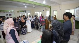 PT PLN Batam terus mendukung tumbuh kembang anak Indonesia, khususnya di wilayah Batam. Kali ini, bertepatan dengan momen peringatan Hari Anak Nasional tahun 2024, PLN Batam melalui Srikandinya melaksanakan Program Srikandi Movement dengan tema “Membangun Energi Masa Depan dengan Penguatan Literasi Digital pada Anak” di SMPN 31 Batam, Selasa (23/7). Foto: PLN Batam untuk INIKEPRI.COM