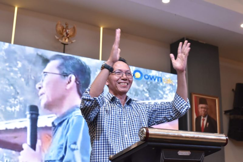 Wakil Wali Kota Batam sekaligus Calon Wali Kota Batam Amsakar Achmad saat menutup rakor dan bimtek Tim Amsakar Achmad. Foto: INIKEPRI.COM