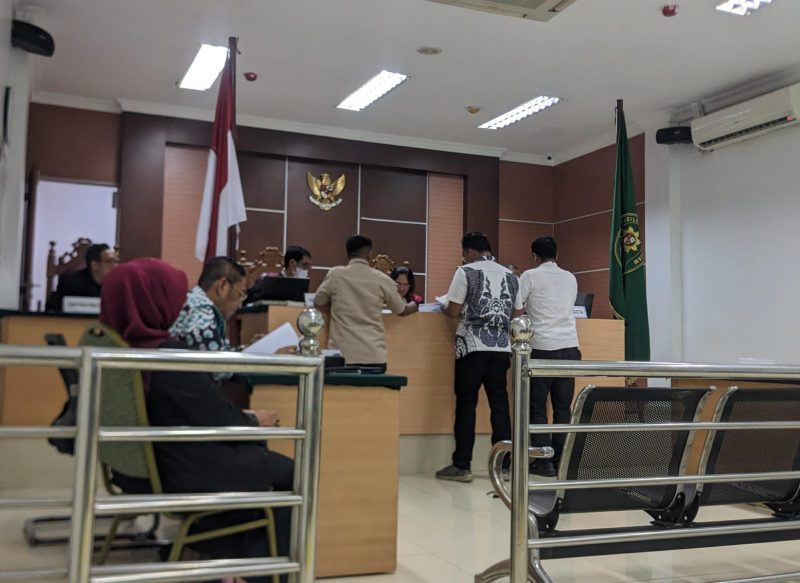 Sidang lanjutan perobohan Hotel Pura Jaya di Pengadilan Negeri Batam. Foto: INIKEPRI.COM