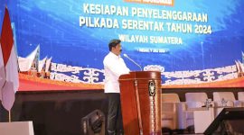 Menteri Bidang Politik Hukum dan Keamanan (Menko Polhukam) RI, Hadi Tjahjanto, Menegaskan bahwa Stabilitas Politik Hukum dan Keamanan Penting Ditegakkan dalam Pilkada Serentak di Wilayah Sumatra, Medan, Sumatra Utara, Rabu, (10/7/2024). Foto. Humas Kemenko Polhukam RI.