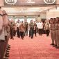 Wakil Presiden Republik Indonesia (Wapres RI) K.H. Ma'ruf Amin, mengungkapkan bahwa Calon Perwira Remaja adalah generasi penerus yang akan berperan langsung dalam mengawal terwujudnya pencapaian visi Indonesia Emas 2045, Jakarta, Kamis, (11/7/2024). Foto. tni.mil.id