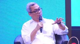 Direktur Jenderal Informasi dan Komunikasi Publik Kemenkominfo, Usman Kansong dalam acara dialog diskusi bertema 'Melindungi Perempuan dan Anak dari Kekerasan Berbasis Daring', LPP RRI berkolabolasi dengan Kementerian PPPA, Kemenkominfo, hingga Polri, di Gedung LPP RRI, Jakarta, Kamis (11/7/2024). Foto: YouTube RRINET