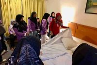 40 peserta dari program pelatihan homestay/pondok wisata yang digelar Dinas Kebudayaan dan Pariwisata (Disbudpar) Kota Tanjungpinang melakukan praktik lapangan, di hotel Bintan Plaza Tanjungpinang pada hari terakhir kegiatan, Jum'at (26/7) kemarin. Foto: Diskominfo Tanjungpinang