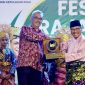 Setelah vakum selama 28 tahun sejak tahun 1996 lalu, Festival Raja Ali Haji (RAH) kembali diselenggarakan di tahun 2024 ini. Asisten 1 Bidang  Pemerintahan dan Kesra Provinsi Kepulauan Riau, T.S Arif Fadillah mewakili Gubernur Kepulauan Riau H. Ansar Ahmad secara resmi membuka kegiatan ini, Jumat (5/7/2024). Foto: Diskominfo Kepri