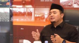 Komisi Pemilihan Umum (KPU) RI memutuskan untuk menunjuk Anggota KPU RI Divisi Hukum dan Pengawasan Mochammad Afifuddin, sebagai Pelaksana Tugas (Plt) Ketua KPU RI menggantikan Hasyim Asy'ari, yang dijatuhkan sanksi pemberhentian oleh Dewan Kehormatan Penyelenggara Pemilu (DKPP). Foto: KPU