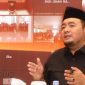 Komisi Pemilihan Umum (KPU) RI memutuskan untuk menunjuk Anggota KPU RI Divisi Hukum dan Pengawasan Mochammad Afifuddin, sebagai Pelaksana Tugas (Plt) Ketua KPU RI menggantikan Hasyim Asy'ari, yang dijatuhkan sanksi pemberhentian oleh Dewan Kehormatan Penyelenggara Pemilu (DKPP). Foto: KPU