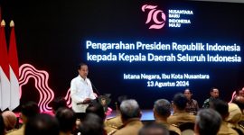 Presiden Joko Widodo memberikan pengarahan kepada para gubernur, bupati, dan wali kota di Istana Negara, Ibu Kota Nusantara, Provinsi Kalimantan Timur pada Selasa, 13 Agustus 2024. Foto: BPMI Setpres/Muchlis Jr