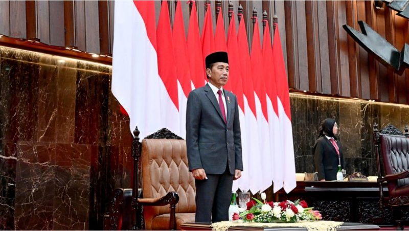 Presiden Joko Widod menyampaikan pidatonya dalam rangka Penyampaian Keterangan Pemerintah Atas Rancangan Undang-Undang (RUU) APBN Tahun Anggaran 2025 beserta Nota Keuangannya di Gedung Nusantara MPR/DPR/DPD RI, Jakarta, pada Jumat, 16 Agustus 2024. Foto: BPMI Setpres/Muchlis Jr