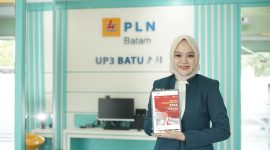 PT PLN Batam memeriahkan peringatan kemerdekaan Republik Indonesia ke-79 dengan memberikan layanan spesial untuk pelanggan. Foto: PLN Batam untuk INIKEPRI.COM