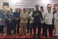 Muhammad Rudi saat mendeklarasikan dirinya bersama relawannya mendukung Amsakar Achmad dan Li Claudia Chandra di Pilwako Batam 2024. Foto: INIKEPRI.COM