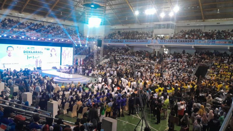 Suasana deklarasi pasangan calon wali kota dan wakil wali kota Batam Amsakar Achmad dan Li Claudia Chandra. Foto: INIKEPRI.COM