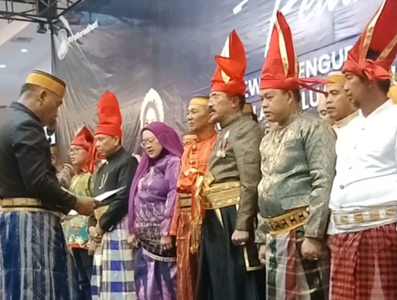 Ketua Dewan Pimpinan Pusat (DPP) Perkumpulan Keluarga Sulawesi Selatan (PKSS), Akhmad Rosano melantik H.Ince A.Rifai Ibnu Yusuf, SH.,MH sebagai Ketua Dewan Pimpinan Wilayah (DPW) Provinsi Kalimantan Utara priode 2024-2029 bertempat di Ballroom Tarakan Plaza, Jl. Yos Sudarso, Karang Balik, Kota Tarakan, Minggu (25/8/2024). Foto: INIKEPRI.COM