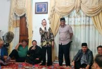 Cen Sui Lan bersama Jarmin Sidik dan rombongan telah mengunjungi salah satu tokoh masyarakat Natuna. Foto: Istimewa