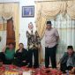 Cen Sui Lan bersama Jarmin Sidik dan rombongan telah mengunjungi salah satu tokoh masyarakat Natuna. Foto: Istimewa
