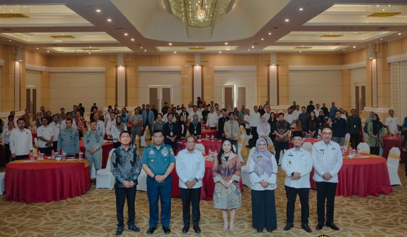 Deputi Bidang Koordinasi Kedaulatan Maritim dan Energi, Kementerian Koordinator Bidang Kemaritiman dan Investasi (Kemenko Marves) RI, Jodi Mahardi, Mengatakan diperlukan upaya strategis dan program yang komprehensif dalam mengidentifikasi serta memperkuat keamanan juga ketahanan wilayah pesisir. Bandar Lampung, Jum'at, (2/8/2024). Foto. Humas Kemenko Marves Ri.