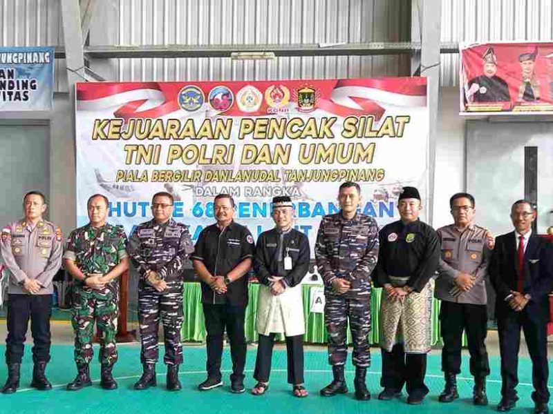 Pusat Penerbangan Udara TNI AL (Lanudal) Tanjungpinang melaksanakan Kejuaraan Pencak silat TNI Polri dan Umum di Hanggar Lanudal Tanjungpinang, Jum'at (9/8/2024). Foto: Diskominfo Tanjungpinang