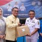 Penjabat (Pj.) Wali Kota Tanjungpinang, Andri Rizal bersama istri, Efa Sri Nurlatifa Khifayana, menghadiri acara ramah tamah serah terima jabatan (sertijab) Komandan Lanudal Tanjungpinang, yang berlangsung di gedung VIP Lanudal Tanjungpinang, Kamis (29/8/2024). Foto: Diskominfo Tanjungpinang
