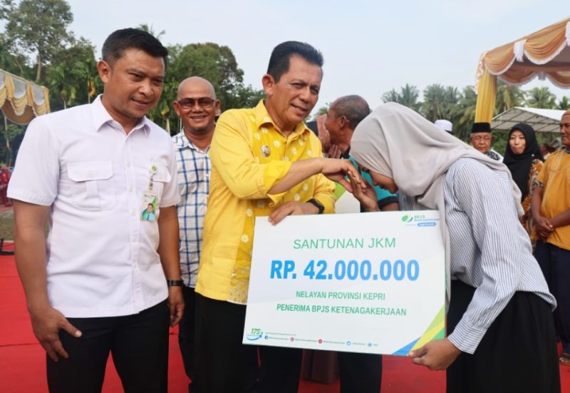Sebanyak 31.556 nelayan di Kepulauan Riau telah terkover perlindungan jaminan sosial BPJS Ketenagakerjaan yang ditanggung Pemerintah Provinsi dan kabupaten/kota di Kepri. Foto: Diskominfo Kepri