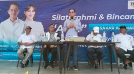 Calon Wali Kota Batam Amsakar Achmad menghadiri acara bincang santai dan silahturahmi dengan masyarakat kecamatan Belakangpadang, Kota Batam, pada Sabtu (7/9/2024) pagi. Foto: INIKEPRI.COM