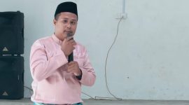 Heru, Ketua Pemuda Sebala, Desa Batu Gajah, mengajak masyarakat untuk mendukung pasangan Cen Sui Lan-Jarmin Sidik (CERMIN) pada Pilkada Natuna tahun 2024. Foto: Istimewa
