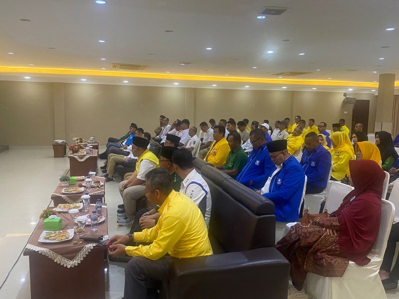 Calon Gubernur Kepulauan Riau (Kepri), Ansar Ahmad, mengadakan rapat konsolidasi dengan partai-partai pengusung di Natuna pada Jumat, 13 September 2024. Foto: INIKEPRI.COM