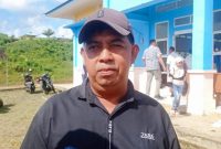 Tarmadi, warga Desa Tanjung Batang, Kecamatan Pulau Tiga, menyatakan dukungannya untuk pasangan CERMIN pada Pilkada Natuna 2024. Foto: INIKEPRI.COM