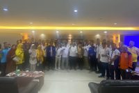 Calon gubernur petahana, Ansar Ahmad menghadiri rapat konsolidasi partai pengusul  Sahabat Ansar Ahmad - Nyanyang Harris Pratamura (SAYANG) Kabupaten Natuna, di Aula Hotel Natuna, Jumat 13 September 2024. Foto: INIKEPRI.COM