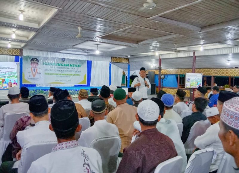 Gubernur Kepulauan Riau (Kepri), Ansar Ahmad melakukan kunjungan kerja dan silaturahmi bersama tokoh masyarakat dan pengurus rumah ibadah se Kabupaten Natuna, Jum'at (13/9/2024). Foto: INIKEPRI.COM