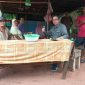 Ditengah kesibukannya sebagai calon Wakil Bupati Natuna, Jarmin Sidik tetap menyempatkan diri untuk bersilaturahmi dengan masyarakat. Foto: INIKEPRI.COM