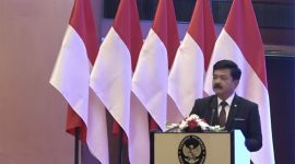 Menko Polhukam Hadi Tjahjanto menyoroti peran strategis media dalam menjaga demokrasi selama Pilkada Serentak 2024. Media diharapkan tetap kredibel dan bertanggung jawab, menghindari hoaks, serta memastikan pemilihan kepala daerah berlangsung aman dan kondusif, Jakarta, Rabu, (4/9/2024). Foto. Humas Kemenko Polhukam RI.