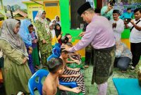 Masyarakat Pulau Penyengat menggelar tradisi Mandi Safar pada penghujung bulan Safar, sebuah acara tahunan yang sarat nilai keagamaan dan budaya. Foto: Diskominfo Tanjungpinang