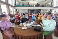 Himpunan Keluarga Serasan (HKS) Tanjungpinang menggelar acara Peringatan Maulid Nabi Muhammad SAW 1446 H/2024 M di Gedung Asrama Haji Kota Tanjungpinang. Acara dihadiri oleh perwakilan dari pemerintah daerah, tokoh masyarakat, serta perwakilan masyarakat Serasan, Senin (16/09/2024). Foto: Diskominfo Tanjungpinang