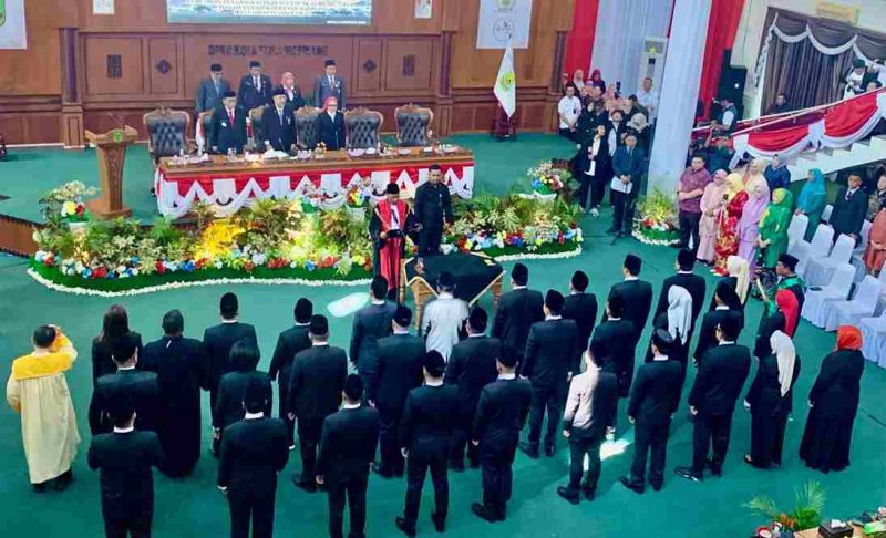 Sebanyak 30 anggota DPRD Kota Tanjungpinang periode 2024-2029 resmi dilantik, Senin, 2 September 2024. Foto: Diskominfo Tanjungpinang