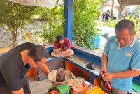 Dinas Perdagangan dan Perindustrian (Disdagin) Tanjungpinang melalui Unit Pelaksana Teknis Dinas (UPTD) Metrologi Legal melakukan tera ulang timbangan pedagang Pasar Bintan Center, Sabtu (7/9/2024). Foto: Diskominfo Tanjungpinang