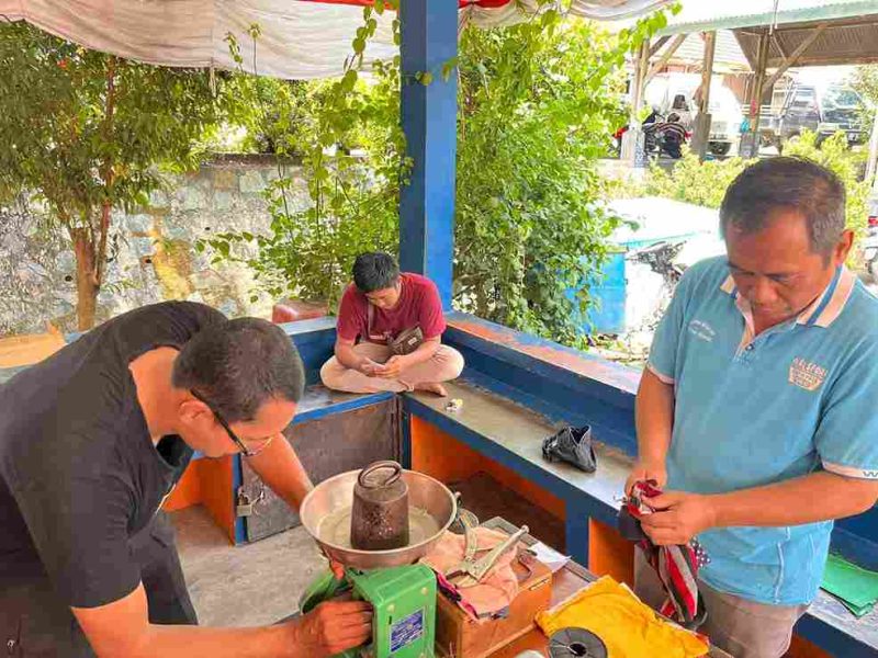 Dinas Perdagangan dan Perindustrian (Disdagin) Tanjungpinang melalui Unit Pelaksana Teknis Dinas (UPTD) Metrologi Legal melakukan tera ulang timbangan pedagang Pasar Bintan Center, Sabtu (7/9/2024). Foto: Diskominfo Tanjungpinang